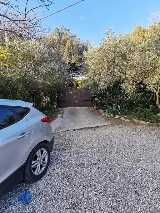 Entre Ventoux Et Luberon, Appartement Dans Maison. Malemort-du-Comtat Apartment