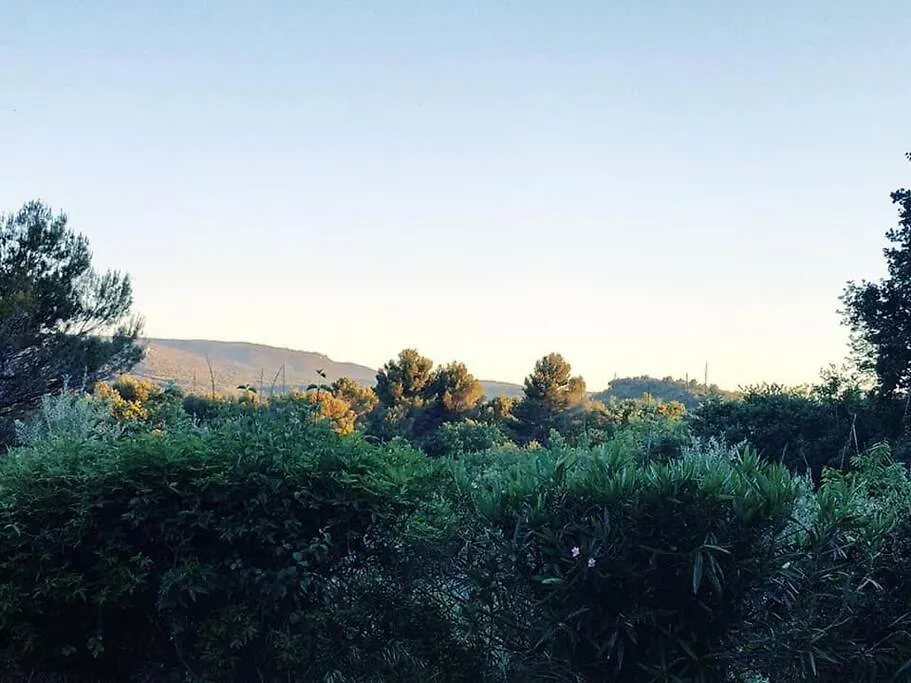 Entre Ventoux Et Luberon, Appartement Dans Maison. Malemort-du-Comtat